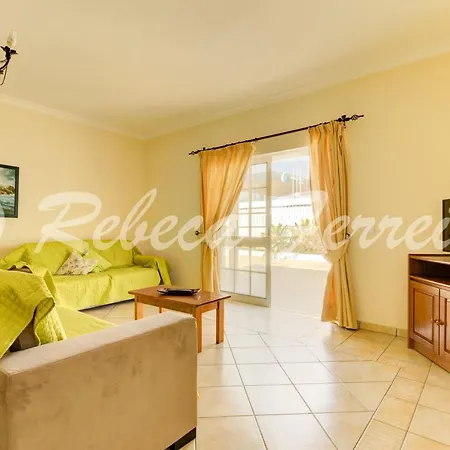 Villa Guia Sleeps 6 Pool Wifi