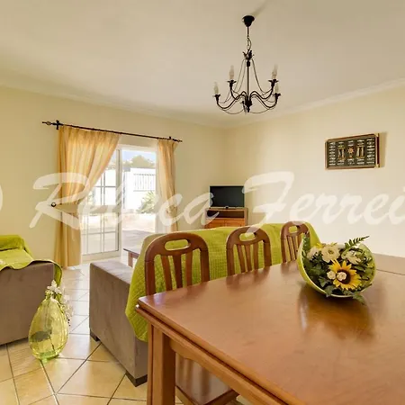Villa Guia Sleeps 6 Pool Wifi Guia (Faro)